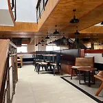 Departamento Mblanc, Ski El Colorado,, Salida A Canchas, Piscina